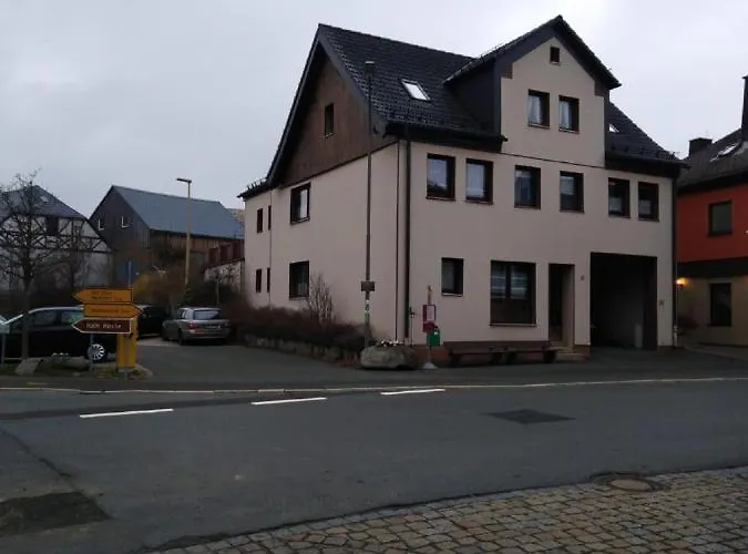 Am Marktplatz *